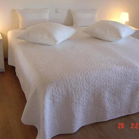 Direkt Am Rhein Apartment *